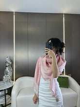 China Replica Gucci Scarf 124usd Only